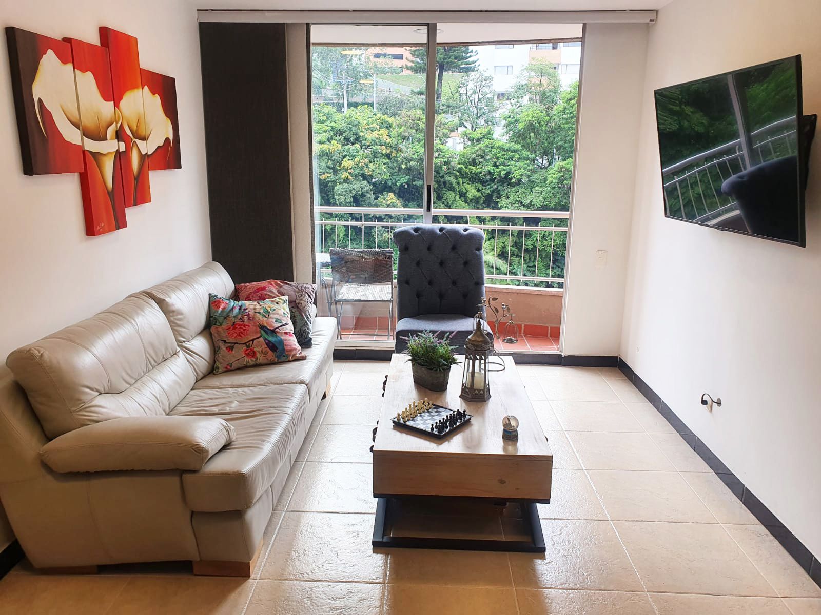 Apartamento en arriendo Antioquia Medellín Castropol 68 m2 Habitaciones 2 Baños 2 Garajes 2 Precio $4500000