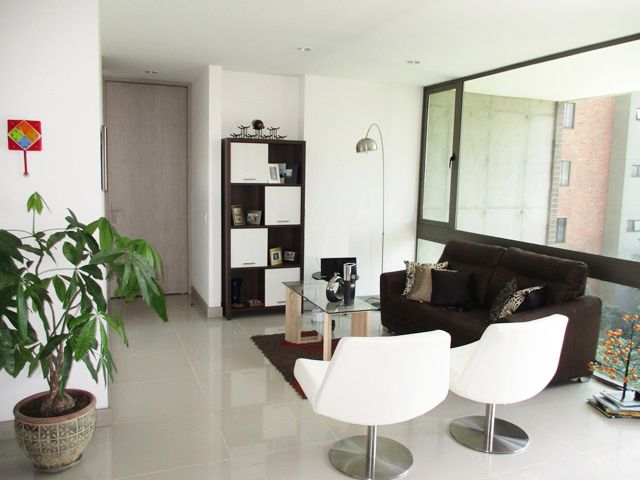 Apartamento en arriendo Antioquia Medellín La Aguacatala 105 m2 Habitaciones 3 Baños 4 Garajes 3 Precio $6800000