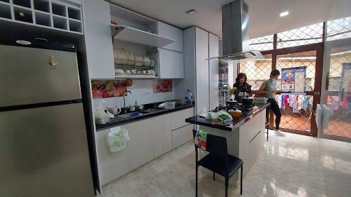 Casa en venta Tolima Ibagué Cadiz 200 m2 Habitaciones 6 Baños 5 Garajes 6 Precio $1100000000