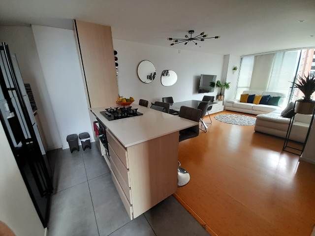 Apartamento en venta Antioquia Envigado La Mesa 92 m2 Habitaciones 3 Baños 4 Garajes 3 Precio $750000000