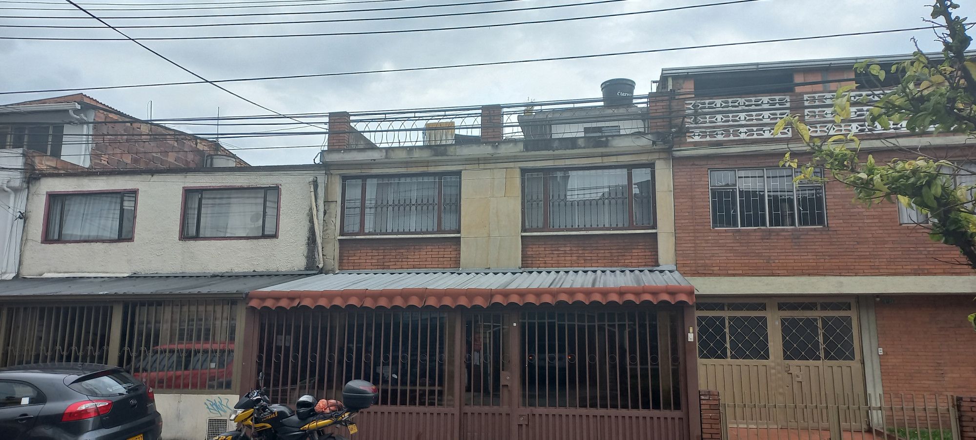 Casa en venta Cundinamarca Bogotá El Encanto 201 m2 Habitaciones 5 Baños 4 Garajes 3 Precio $760000000