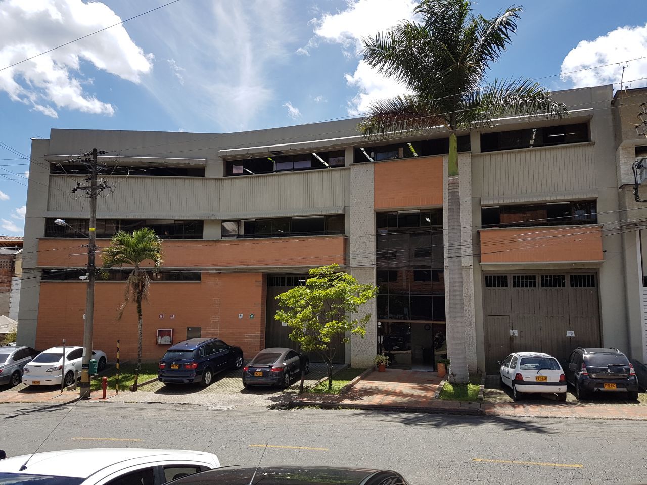 Bodega en venta Antioquia Sabaneta Cerámica 3000 m2 Habitaciones 0 Baños 21 Garajes 8 Precio $13500000000