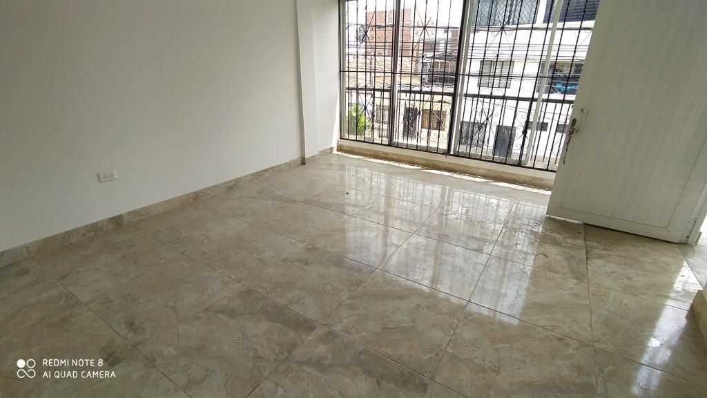 Apartamento en arriendo Valle Del Cauca Cali El Jardín 70 m2 Habitaciones 2 Baños 0 Garajes 1 Precio $750000