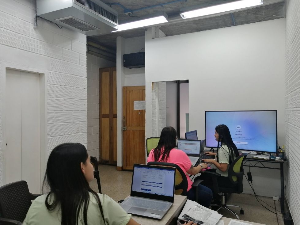 Oficina en venta Antioquia Medellín Aeroparque Juan Pablo Ii 30 m2 Habitaciones 0 Baños 0 Garajes 1 Precio $130000000