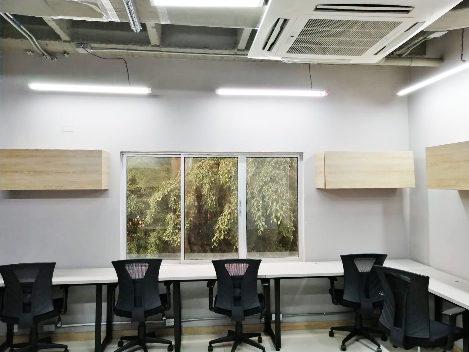 Oficina en arriendo Antioquia Medellín El Diamante No2 68 m2 Habitaciones 0 Baños 0 Garajes 2 Precio $5400000