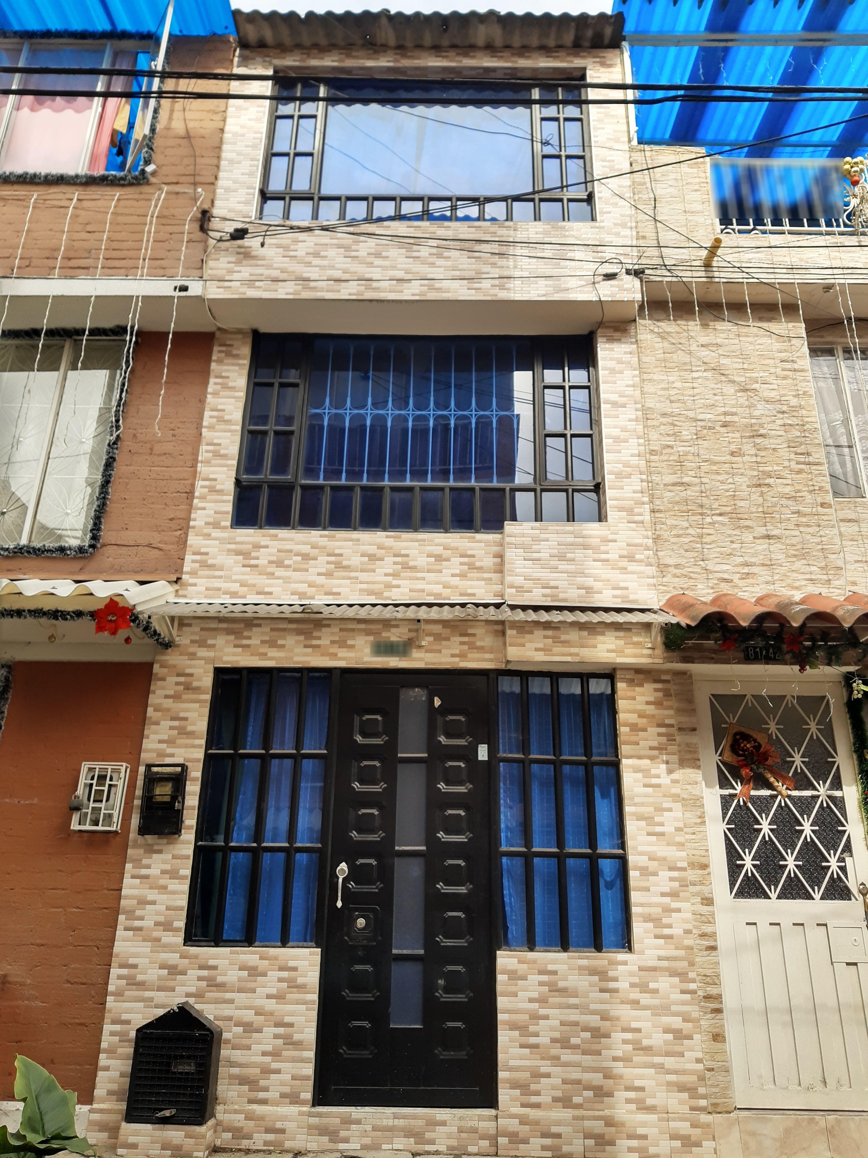 Casa en venta Cundinamarca Bogotá Jorge Uribe Botero 102 m2 Habitaciones 4 Baños 2 Garajes 1 Precio $230000000