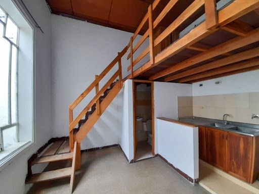 Casa en arriendo Antioquia Medellín Prado 330 m2 Habitaciones 11 Baños 12 Garajes 2 Precio $15000000