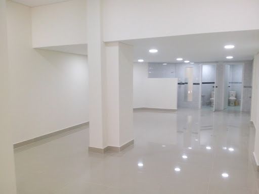 Local en venta Cundinamarca Bogotá La Veracruz 274 m2 Habitaciones 0 Baños 4 Garajes 1 Precio $1750000000