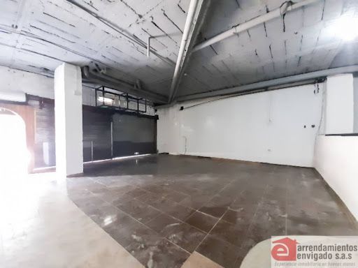 Local en arriendo Antioquia Medellín Villanueva 144 m2 Habitaciones 0 Baños 0 Garajes 0 Precio $10000000