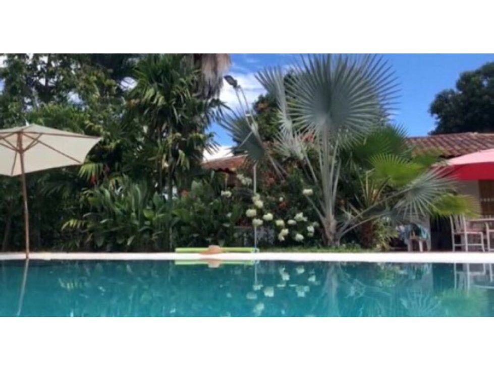 Casa en arriendo o venta Cundinamarca Ricaurte Cn Versalles 350 m2 Habitaciones 4 Baños 6 Garajes 7 Precio venta $950000000 Precio arriendo $1700000