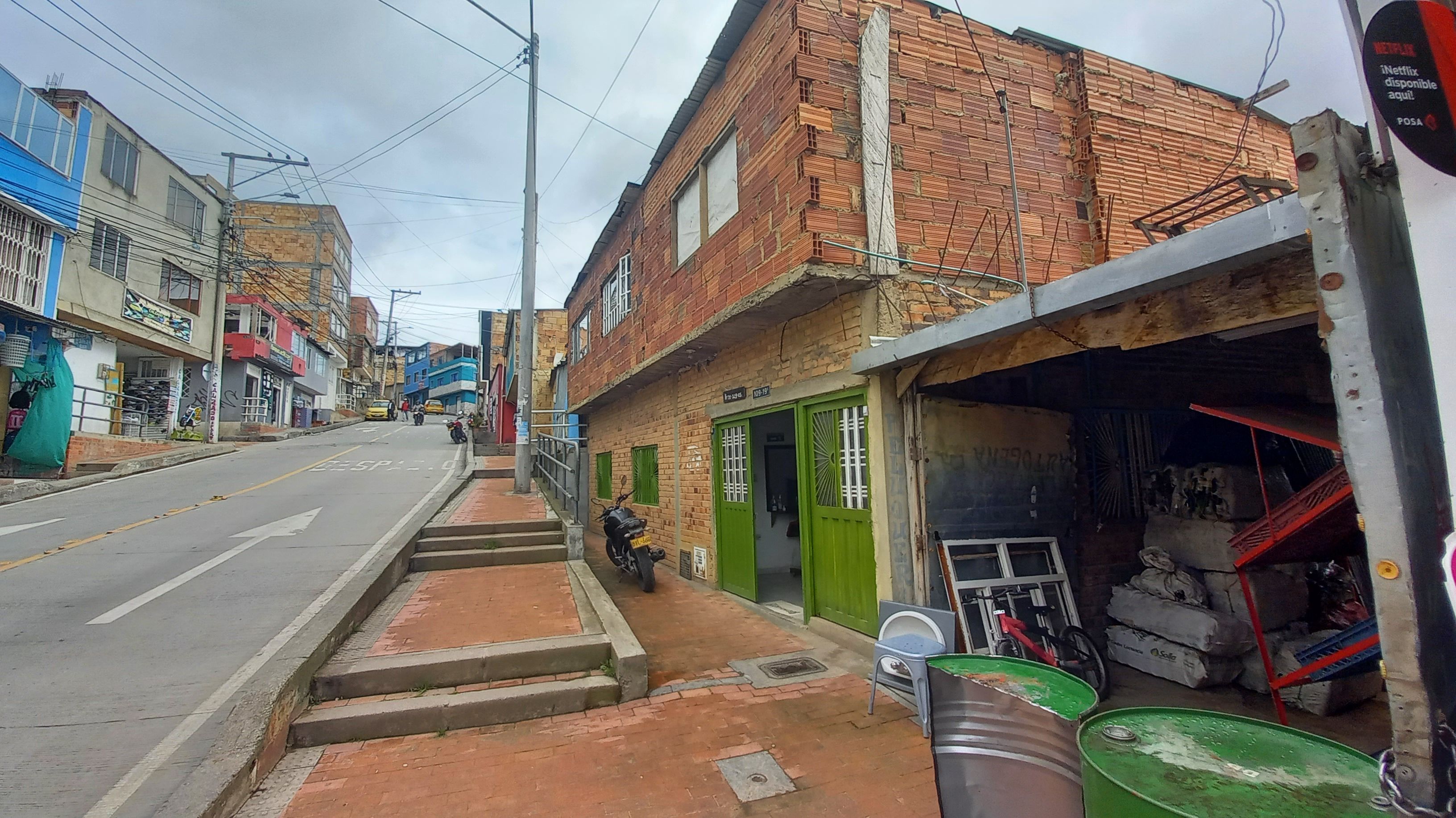 Casa en venta Cundinamarca Bogotá La Huerta 209 m2 Habitaciones 5 Baños 2 Garajes 2 Precio $280000000