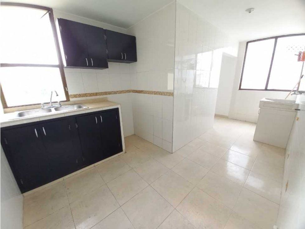 Apartamento en venta Atlántico Barranquilla Andalucia 100 m2 Habitaciones 3 Baños 2 Garajes 2 Precio $250000000