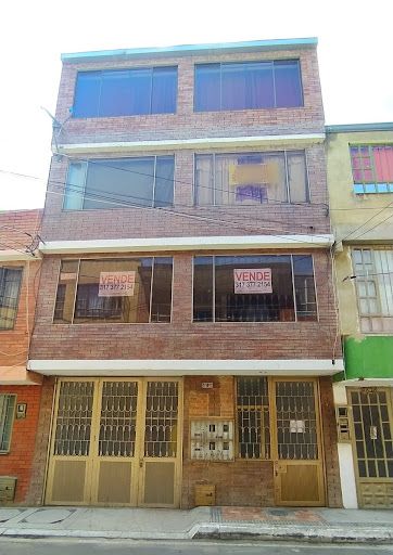 Casa en venta Cundinamarca Mosquera Urbanizacion San Sebastian 320 m2 Habitaciones 15 Baños 5 Garajes 1 Precio $790000000