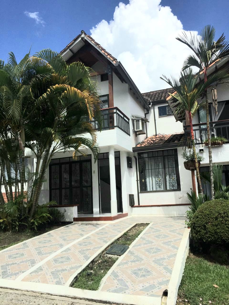 Casa en venta Meta Villavicencio Br Campestre Alto 80 m2 Habitaciones 3 Baños 4 Garajes 2 Precio $360000000