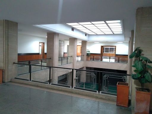 Oficina en arriendo Antioquia Medellín La Candelaria 674 m2 Habitaciones 0 Baños 10 Garajes 1 Precio $16850000