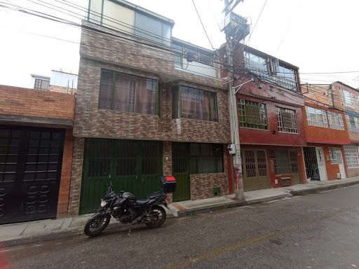 Casa en venta Cundinamarca Mosquera Urbanizacion Villa Zajonia 216 m2 Habitaciones 7 Baños 4 Garajes 1 Precio $450000000