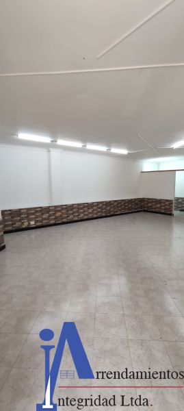 Local en venta Antioquia Medellín Girardot 70 m2 Habitaciones 0 Baños 1 Garajes 0 Precio $450000000