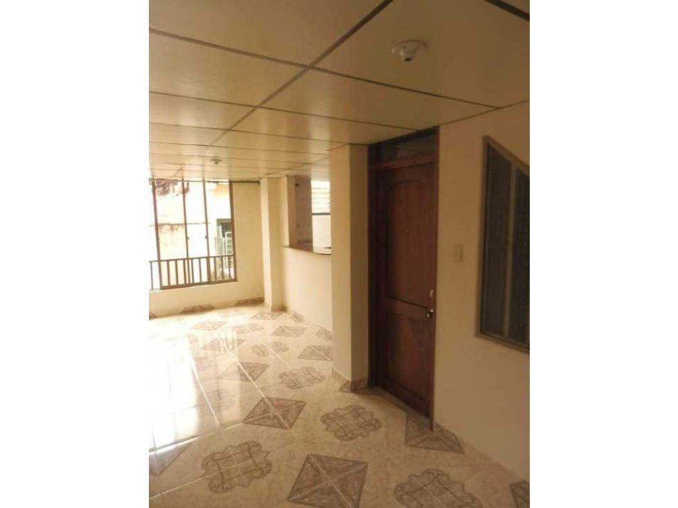 Edificio en venta Caldas Manizales Los Agustinos 350 m2 Habitaciones 8 Baños 4 Garajes 1 Precio $630000000