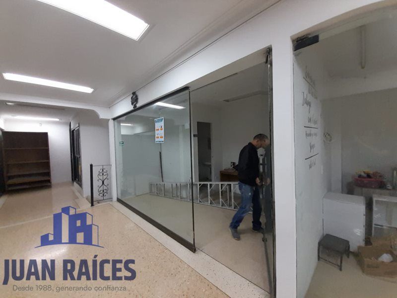 Local en arriendo Antioquia Caldas Caldas 15 m2 Habitaciones 0 Baños 1 Garajes 0 Precio $550000