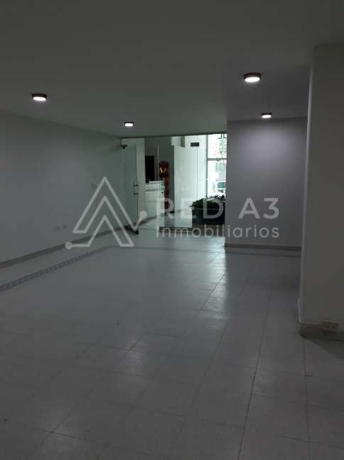 Oficina en venta Risaralda Pereira San Jose 129 m2 Habitaciones 0 Baños 2 Garajes 2 Precio $400000000