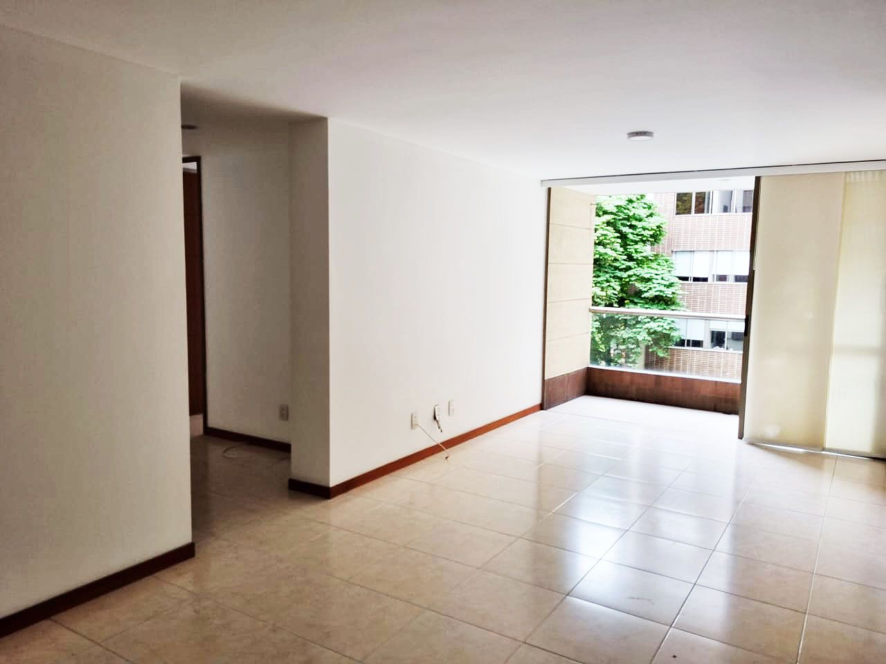 Apartamento en arriendo Antioquia Envigado Zúñiga 90 m2 Habitaciones 3 Baños 2 Garajes 2 Precio $3300000