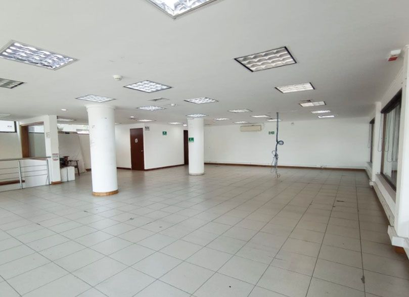 Local en venta Antioquia Medellín Astorga 260 m2 Habitaciones 0 Baños 4 Garajes 1 Precio $2750000000