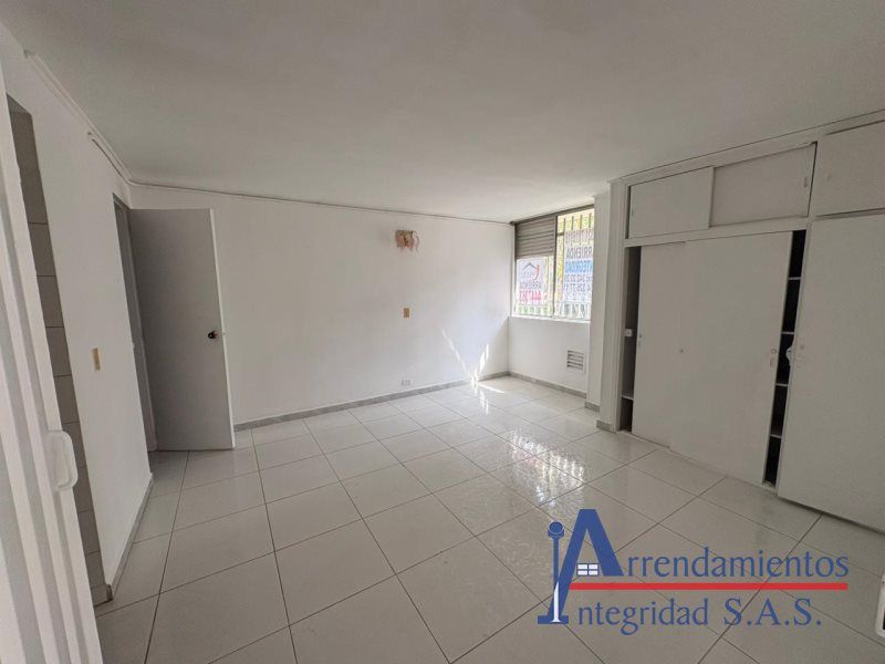 Apartaestudio en arriendo Antioquia Medellín Granada 30 m2 Habitaciones 1 Baños 1 Garajes 1 Precio $1250000