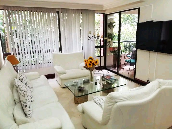 Apartamento en venta Antioquia Medellín Loma De Los Parra 230 m2 Habitaciones 3 Baños 6 Garajes 2 Precio $750000000