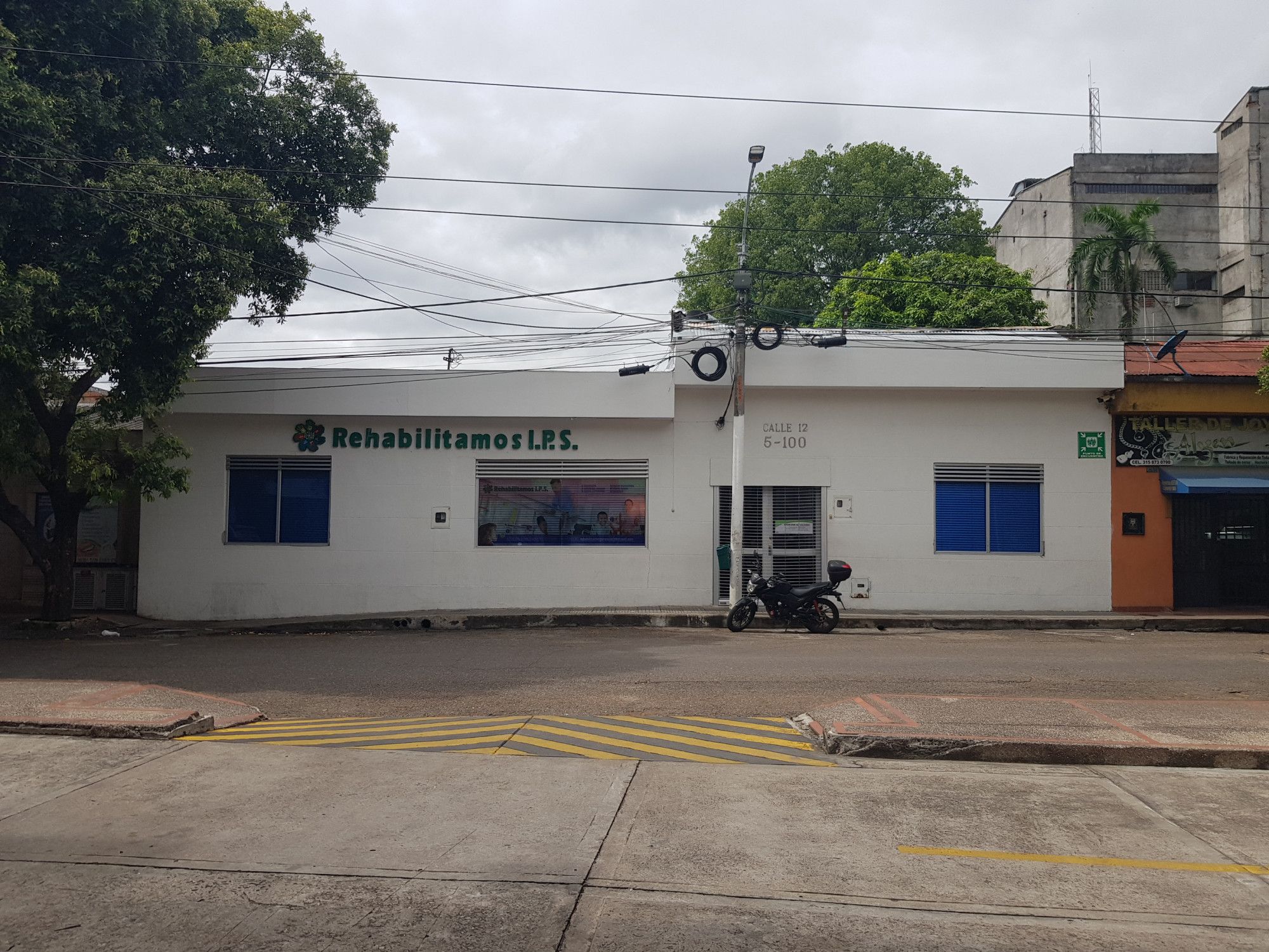 Casa en venta Huila Neiva Centro 456 m2 Habitaciones 11 Baños 6 Garajes 1 Precio $1200000000