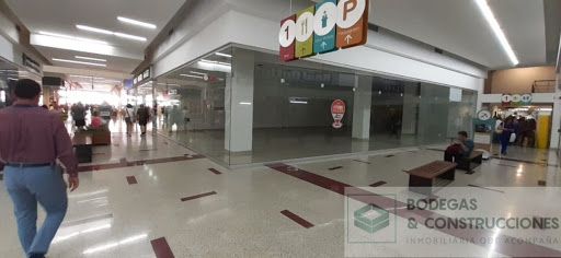 Local en arriendo Antioquia Medellín Colombia 300 m2 Habitaciones 0 Baños 0 Garajes 1 Precio $24500000