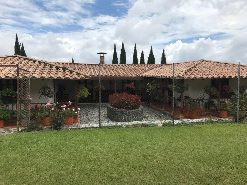 Finca en venta Antioquia Medellín San Cristóbal 420 m2 Habitaciones 7 Baños 6 Garajes 12 Precio $3000000000