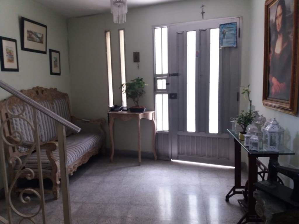 Casa en venta Antioquia Medellín La America 250 m2 Habitaciones 4 Baños 2 Garajes 2 Precio $800000000