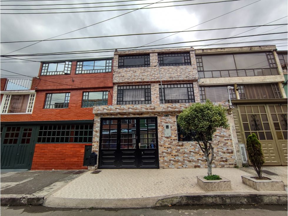 Casa en venta Cundinamarca Bogotá Tibana 216 m2 Habitaciones 6 Baños 4 Garajes 1 Precio $800000000