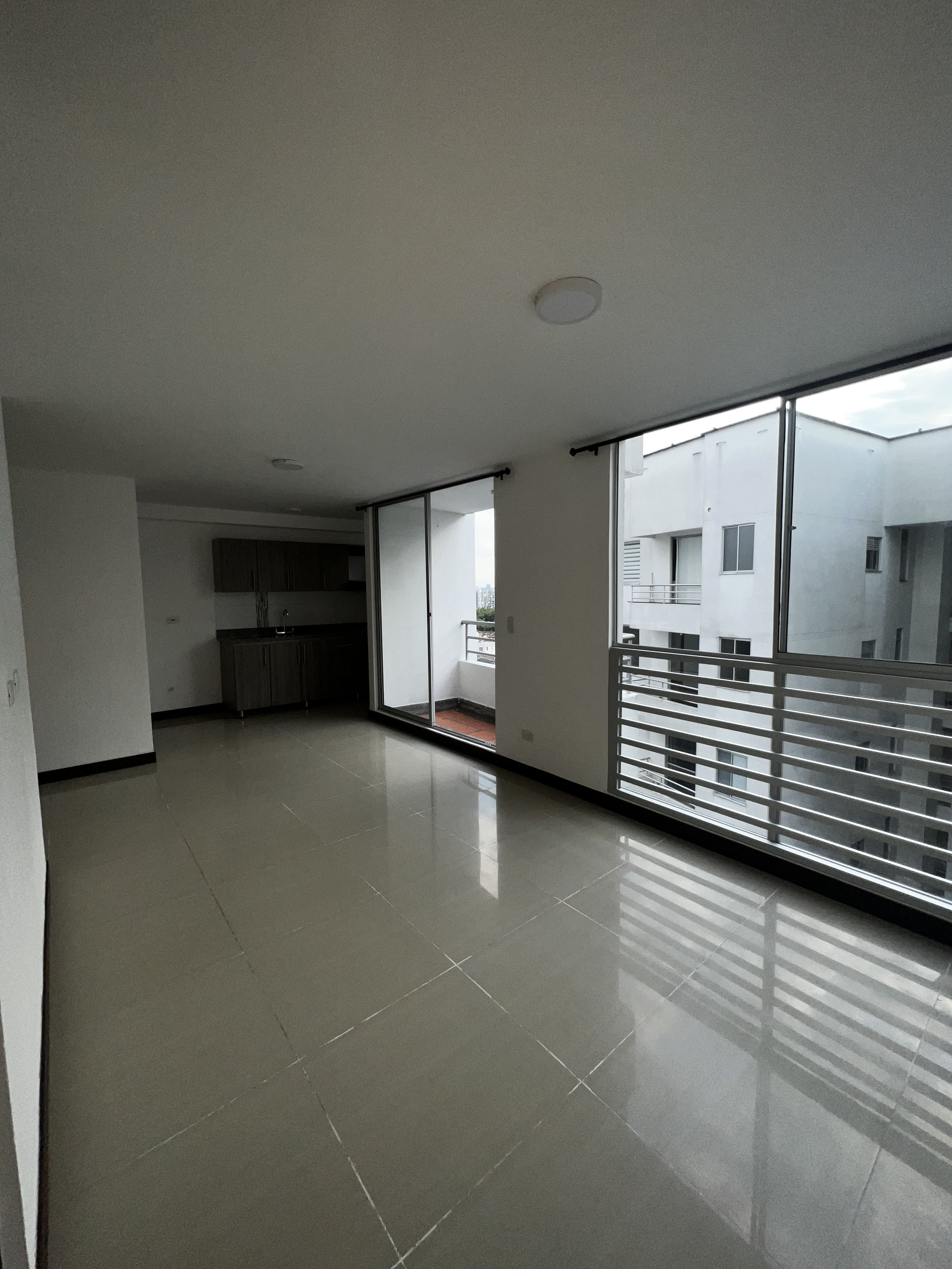 Apartamento en arriendo Risaralda Dosquebradas Ub San Nicolas 67 m2 Habitaciones 3 Baños 2 Garajes 2 Precio $1900000