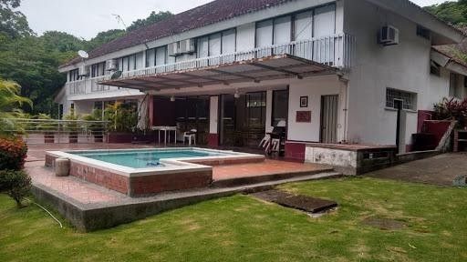 Casa en arriendo Huila Yaguará Yaguará 160 m2 Habitaciones 4 Baños 4 Garajes 3 Precio $700000