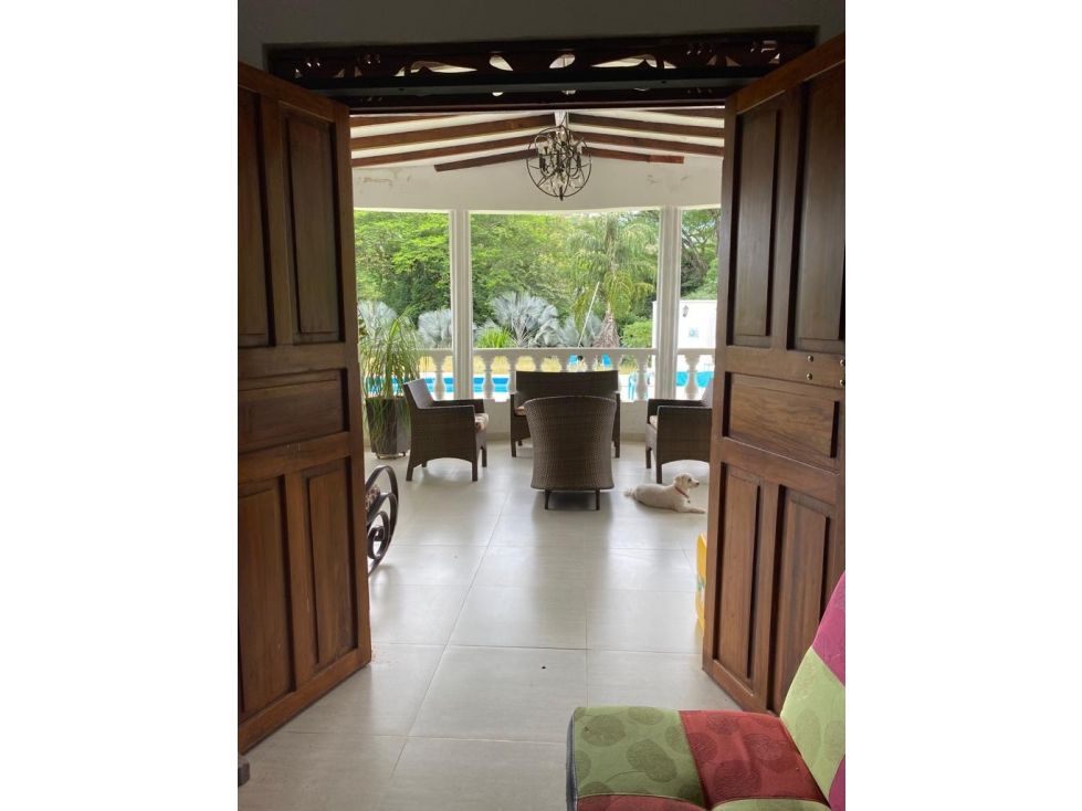 Finca en venta Antioquia Medellín El Vergel 330 m2 Habitaciones 5 Baños 8 Garajes 7 Precio $1700000000