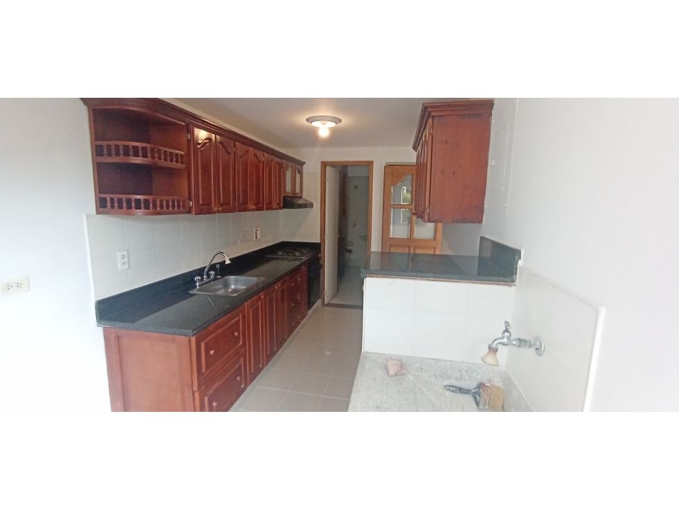 Casa en venta Antioquia Medellín Castropol 131 m2 Habitaciones 4 Baños 4 Garajes 3 Precio $650000000