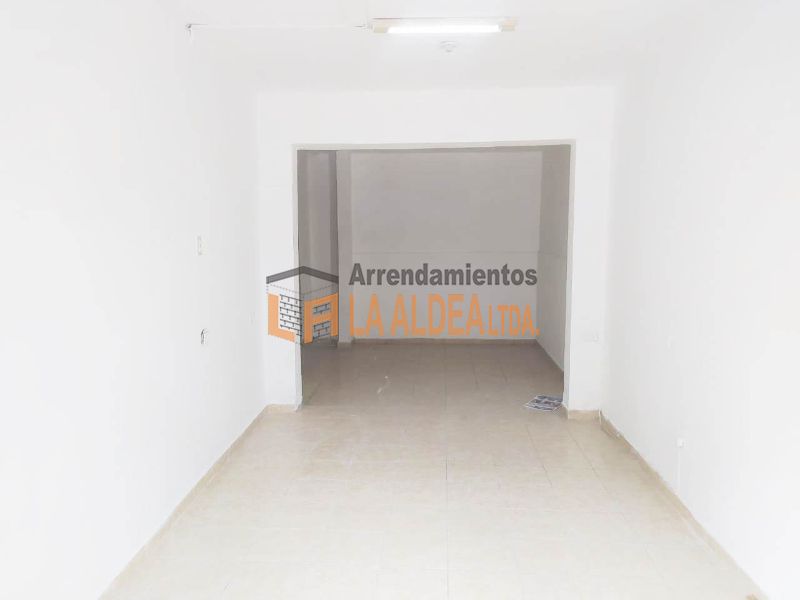 Local en arriendo Antioquia Itagüí Santa María No 3 30 m2 Habitaciones 0 Baños 0 Garajes 1 Precio $1300000