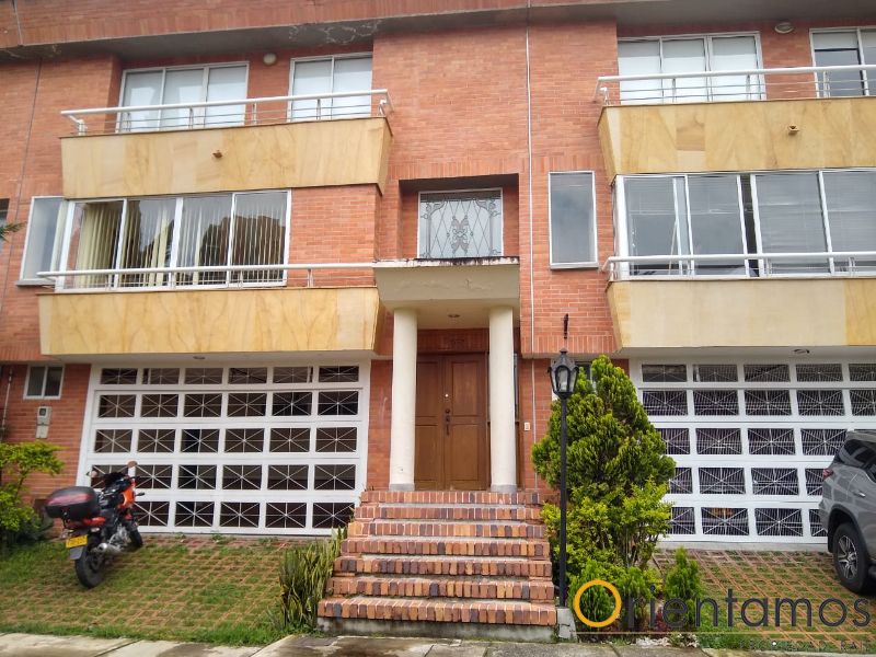 Casa en venta Antioquia Medellín Los Balsos No1 352 m2 Habitaciones 4 Baños 6 Garajes 2 Precio $1800000000