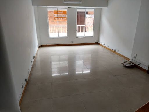 Oficina en arriendo Antioquia Medellín Urbanizacion Santa Maria De Oviedo 53 m2 Habitaciones 0 Baños 1 Garajes 1 Precio $3000000