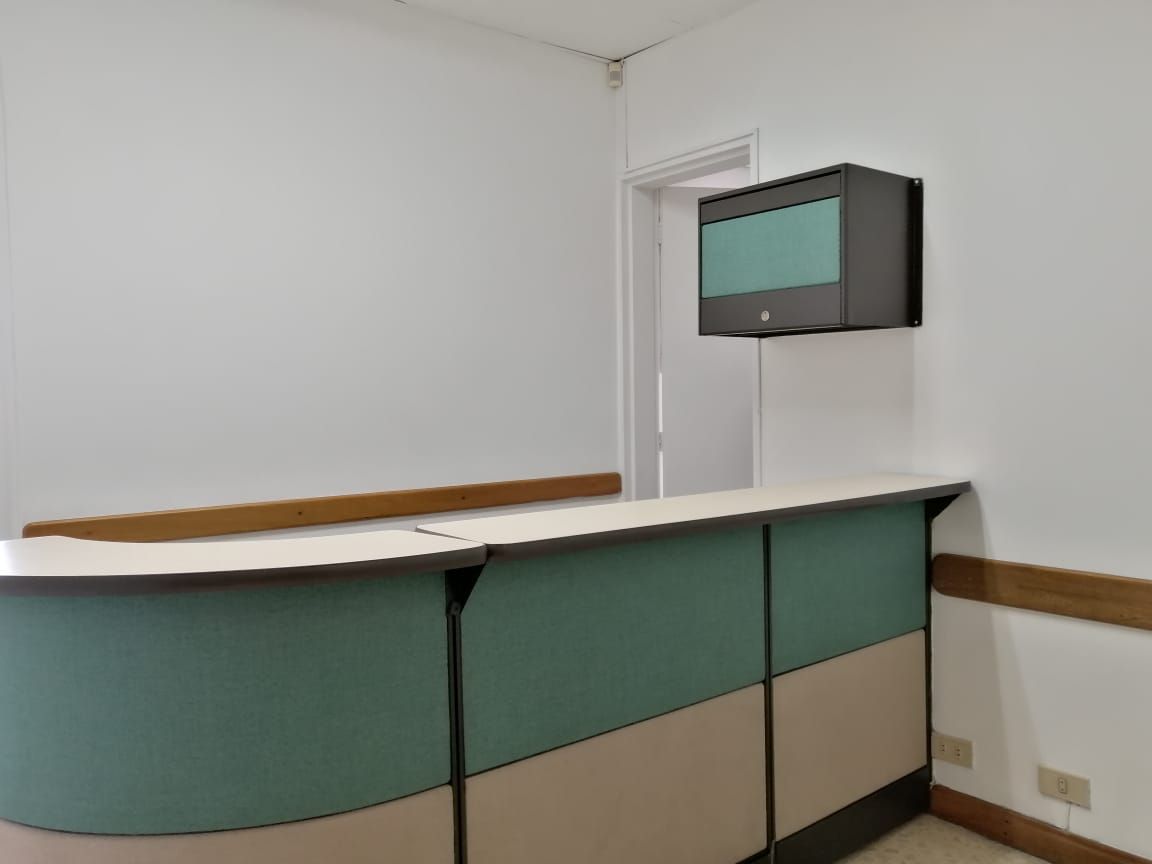 Consultorio en arriendo o venta Antioquia Medellín San Diego 36 m2 Habitaciones 0 Baños 0 Garajes 3 Precio venta $310000000 Precio arriendo $2700000