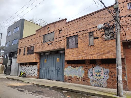 Bodega en venta Cundinamarca Bogotá La Granja 587 m2 Habitaciones 0 Baños 6 Garajes 5 Precio $2800000000