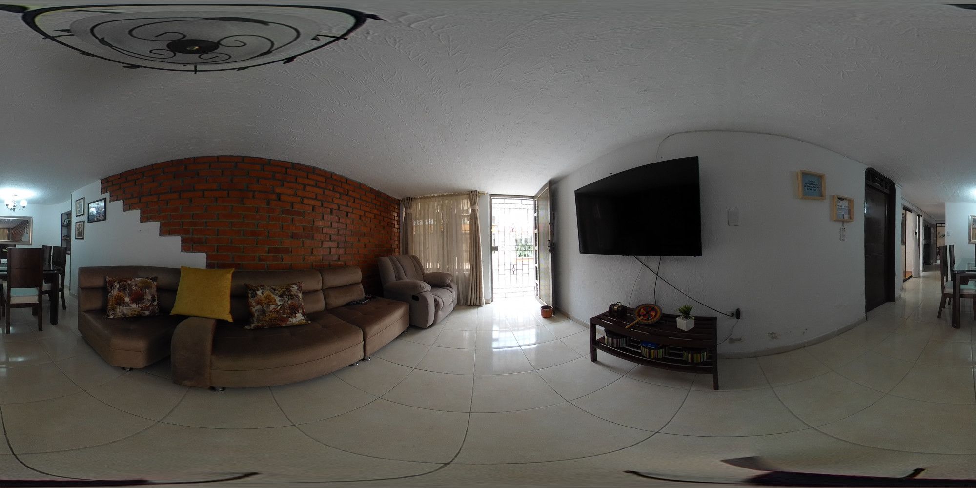 Casa en venta Valle Del Cauca Tuluá Nuevo Alvernia 191 m2 Habitaciones 5 Baños 4 Garajes 2 Precio $405000000