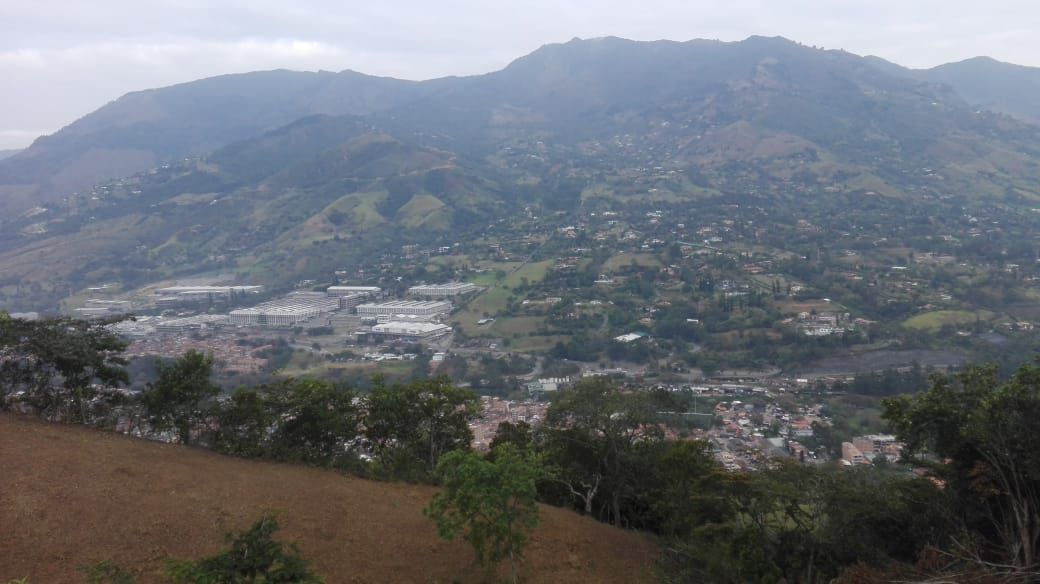 Lote en venta Antioquia Copacabana Copacabana 0 m2 Habitaciones 0 Baños 10 Garajes 1 Precio $550000000