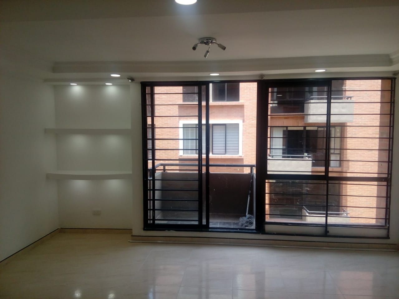 Apartamento en venta Cundinamarca Soacha Cr Palmeto 62 m2 Habitaciones 3 Baños 2 Garajes 1 Precio $190000000