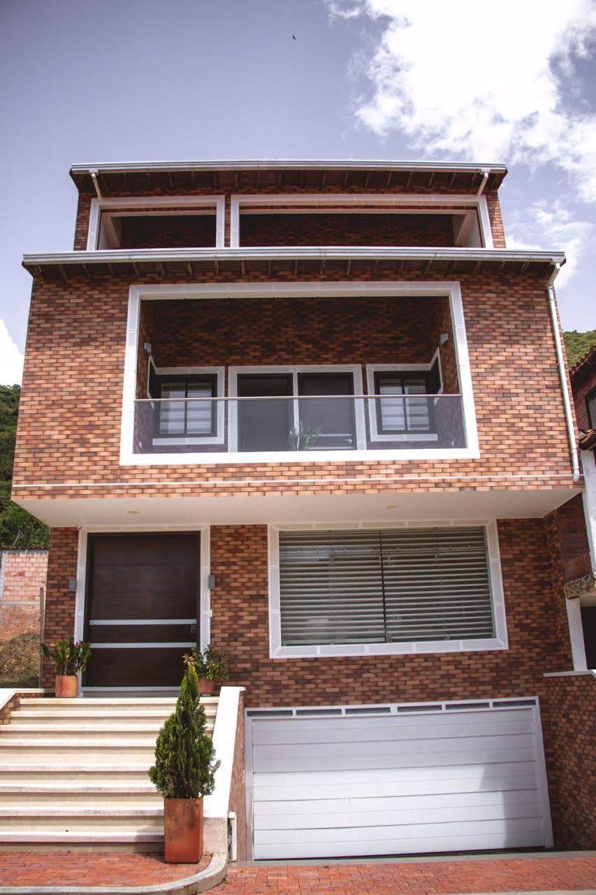 Casa en venta Santander San Gil San Gil 704 m2 Habitaciones 4 Baños 4 Garajes 4 Precio $1700000000