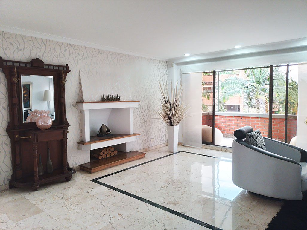 Casa en venta Antioquia Medellín El Poblado 320 m2 Habitaciones 5 Baños 13 Garajes 4 Precio $1400000000
