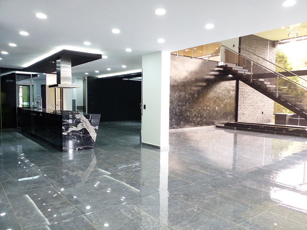 Casa en venta Antioquia Envigado Loma Del Atravesado 720 m2 Habitaciones 5 Baños 13 Garajes 8 Precio $3800000000