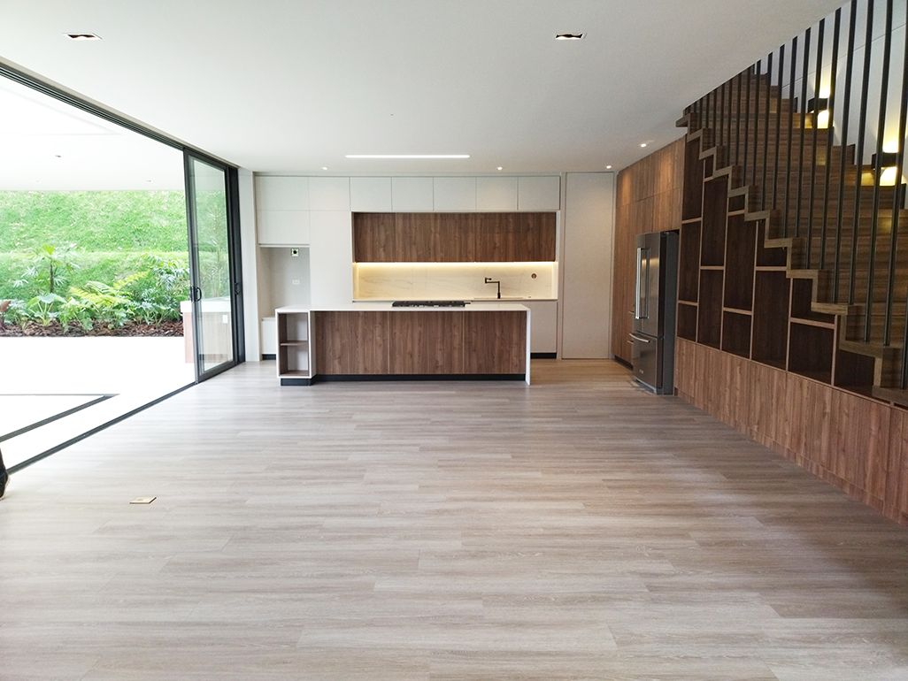 Casa en arriendo o venta Antioquia Medellín El Tesoro 391 m2 Habitaciones 3 Baños 8 Garajes 5 Precio venta $4500000000 Precio arriendo $25300000