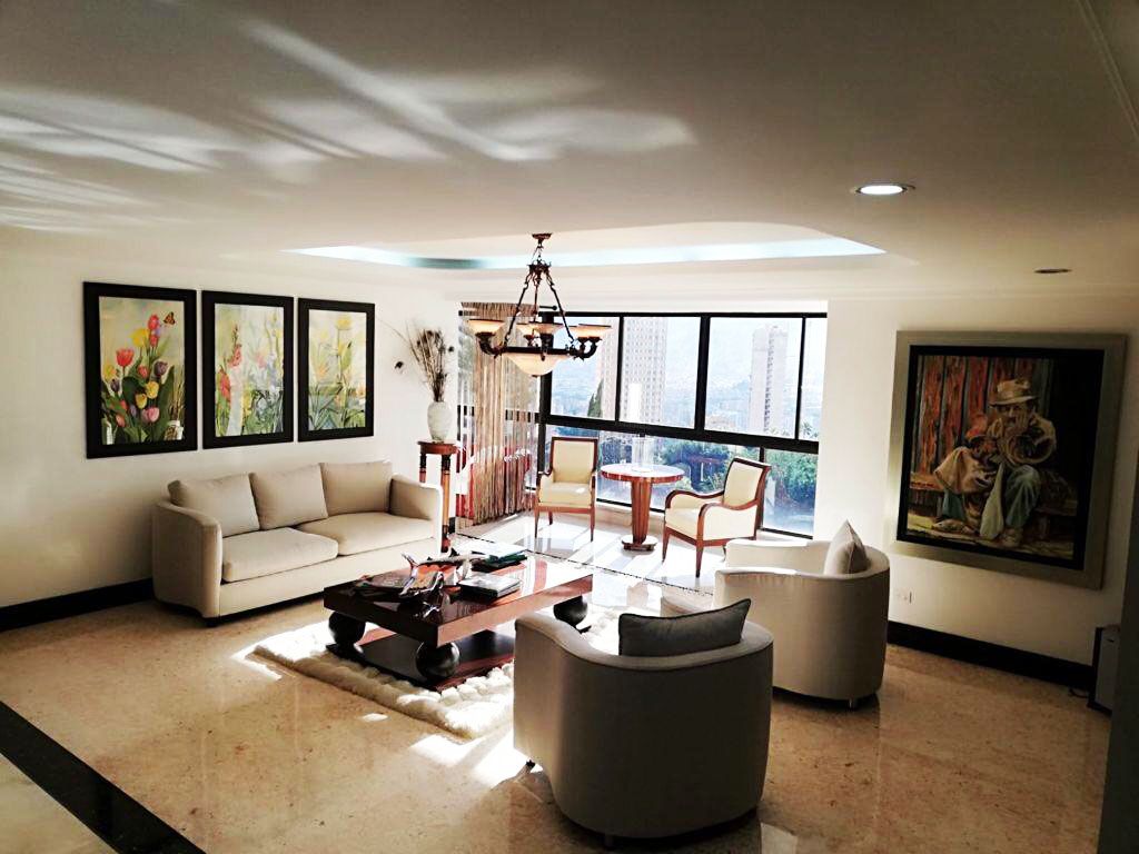 Apartamento en venta Antioquia Medellín Corazon De Jesus 520 m2 Habitaciones 4 Baños 8 Garajes 4 Precio $1900000000
